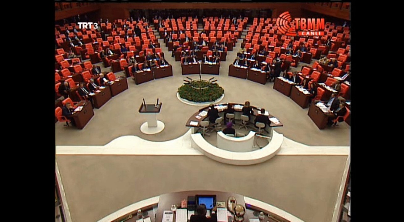 Bestas Tanis Kürt Ögrencilere saldiri emrini bu meclisten aliyorlar