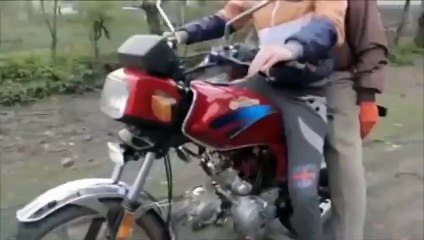 OMG ! Crazy Girl Accident on Bike in Public 2016 funny clip