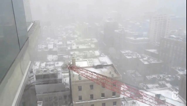 ПАДЕНИЕ КРАНА В НЬЮ-ЙОРКЕ [ С РУССКИМИ СУБТИТРАМИ ]