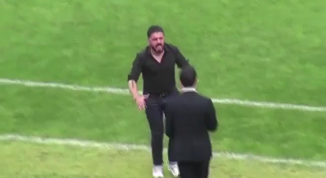 Gattuso slaps his Assistant
