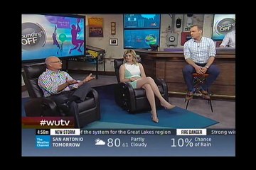 Sarah Dillingham Sexy Legs 3-25-16