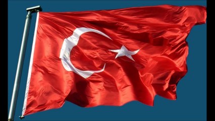 Bayrağım, bayrağım o al rengin solmasın,Bayrak Marşı