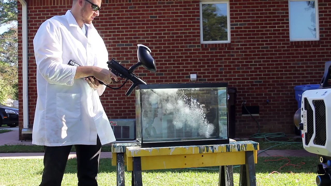 Sous-marin de Paintball Tir de 25.000 fps de 62 000 fps Slow Mo