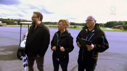 Вот как надо сдавать на права