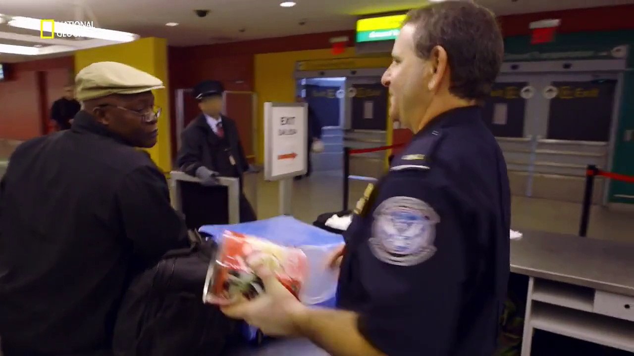Un suspect à laéroport de New York