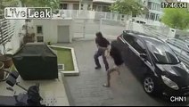 Brave Girl Escape From Robbers Caught On CCTV Camera - 2016