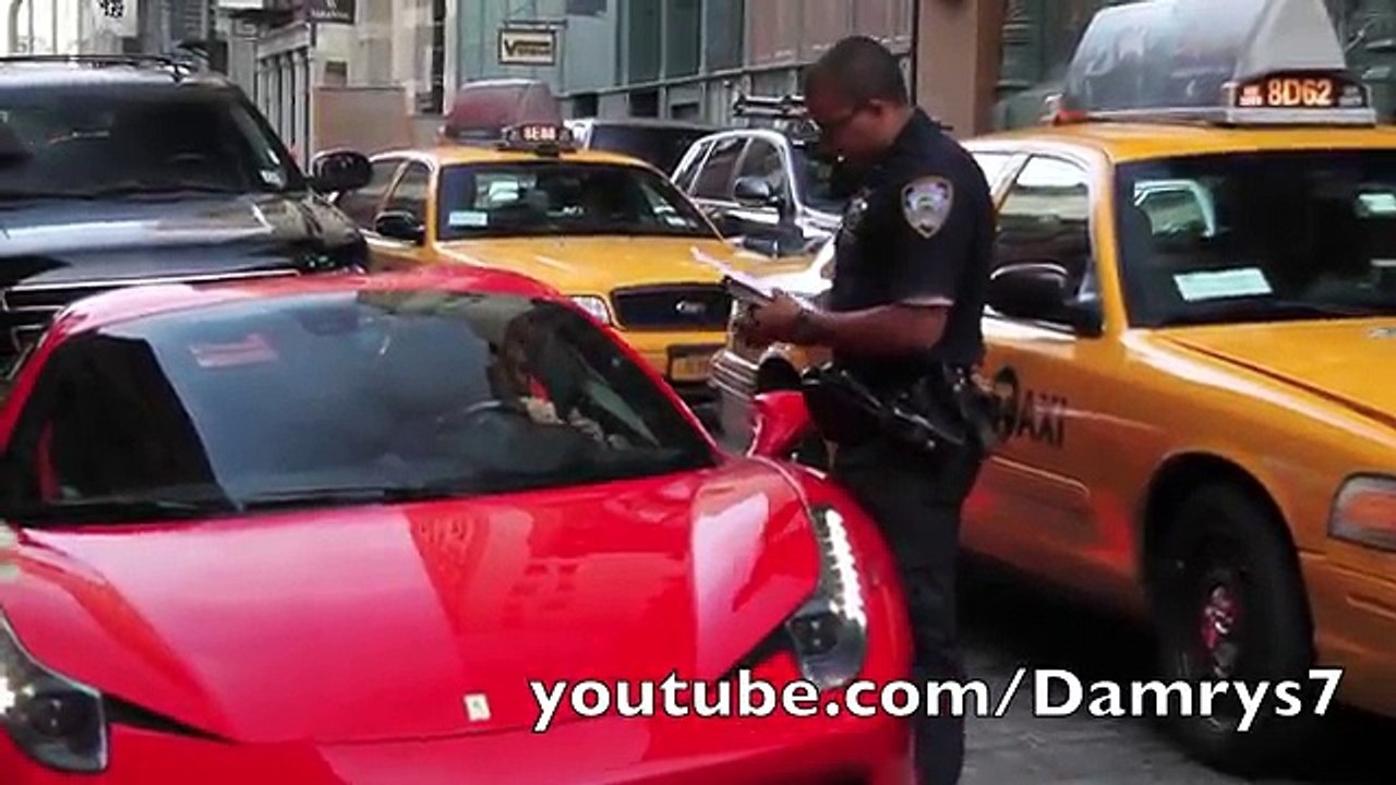 Ferrari-458-Spider-Runs-Over-Cop-best-race-of-2016-pakistani-work