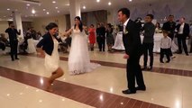 Вот как надо танцевать лезгинку на свадьбе!