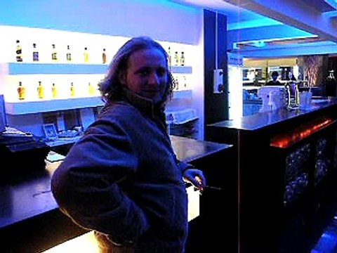 Ala Madrid en un Bar de Seul