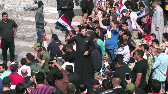 Supporters of Iraqi cleric continue to protest in Baghdad