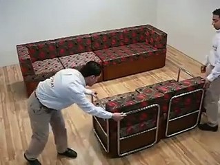 صوفہ سیٹ کا جدید ماڈل ۔۔ جسے کئی انداز سے لگایا جا سکتا ہے ۔