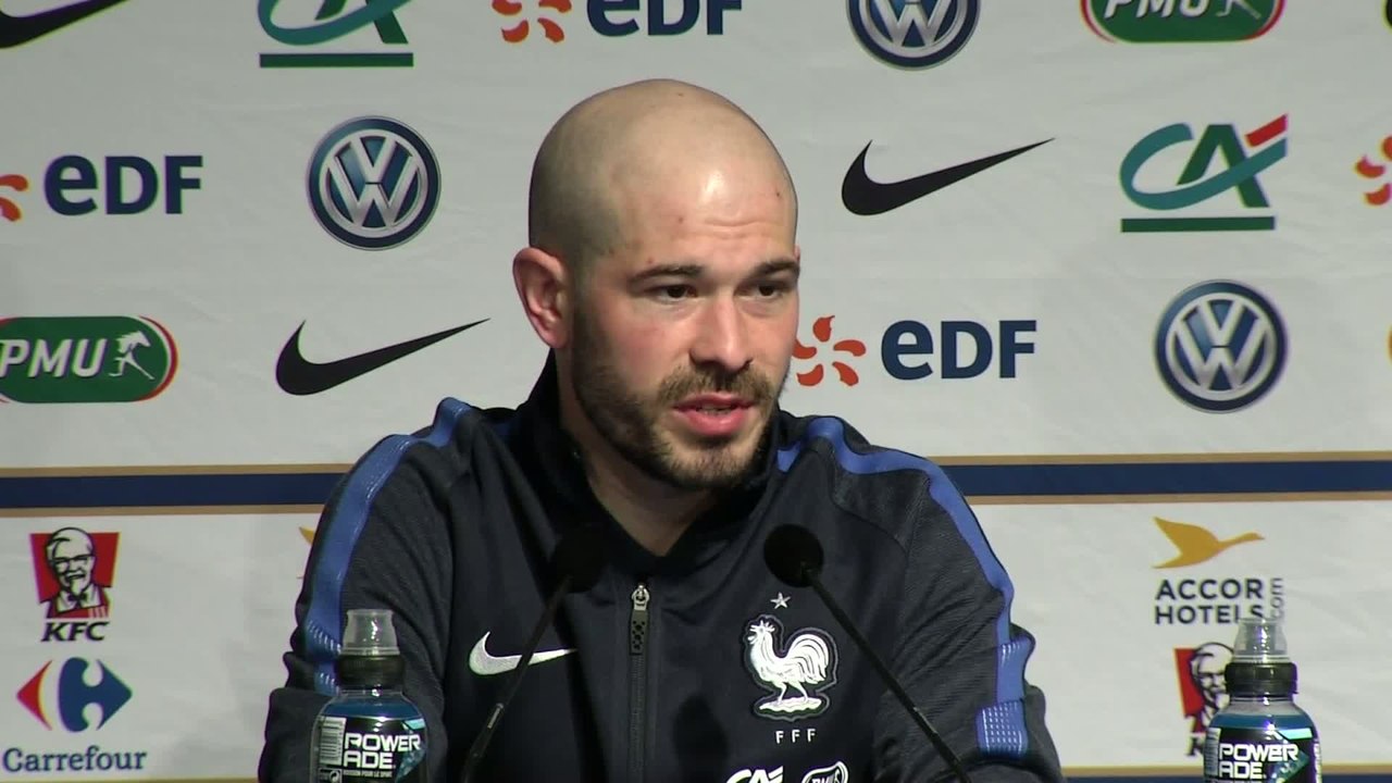 Foot - Amicaux - Bleus : Jallet «Un signal d'alarme»