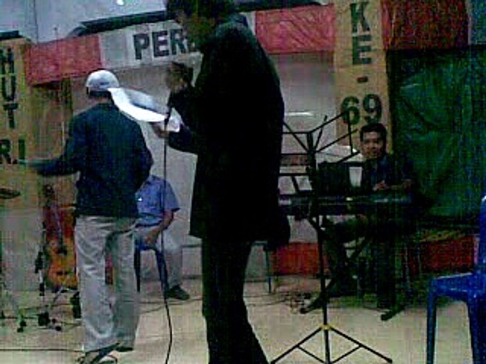Yang Penting Menghibur