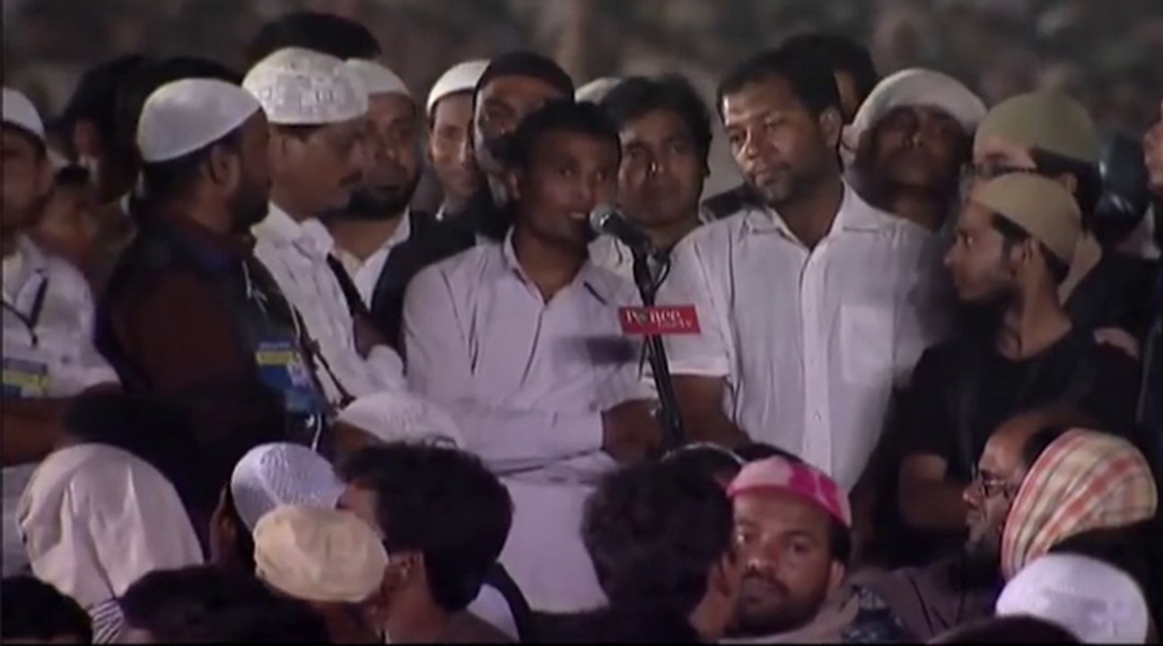 Engineering student asked about other instructional manuals ~Dr Zakir Naik [Urdu /Hindi]