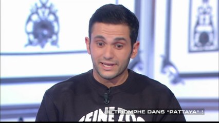 Malik Bentalha - Il triomphe dans "Pattaya"! - Salut Les Terriens du 26/03 - CANAL+