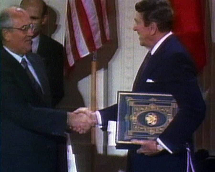 Michael Jackson - Man In The Mirror - (Moonwalker Movie Version)