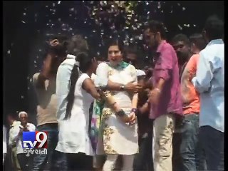 Sunny Leone enjoying Holi