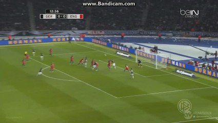Hummels Great chance vs England