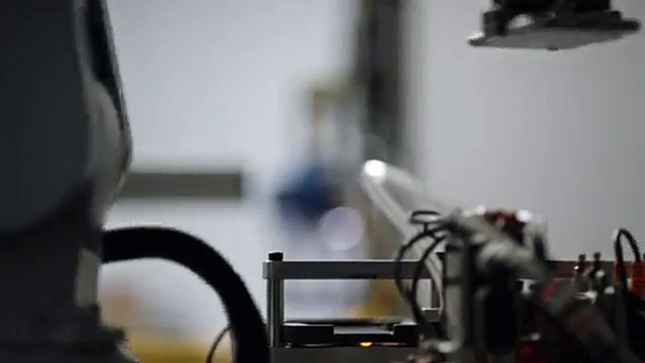 Apple'dan Geri Dönüşüm Robotu- Liam