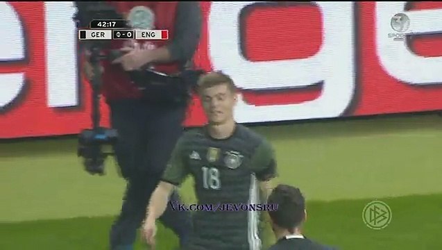 Toni Kroos Goal ~ Germany vs England 1-0