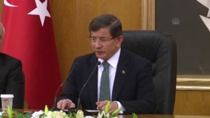 Davutoğlu'ndan Şehit Babasına Canlı Yayında Taziye