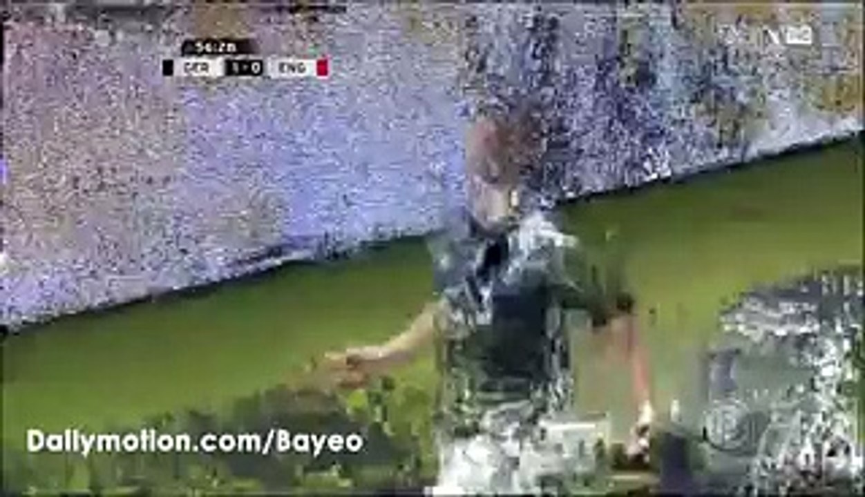 Mario Gomez Fantastic Goal - Germany 2-0 England
