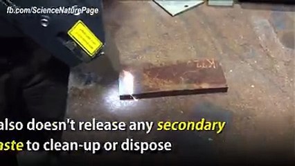 Une machine qui utilise le laser pour enlever la rouille et la peinture des métaux