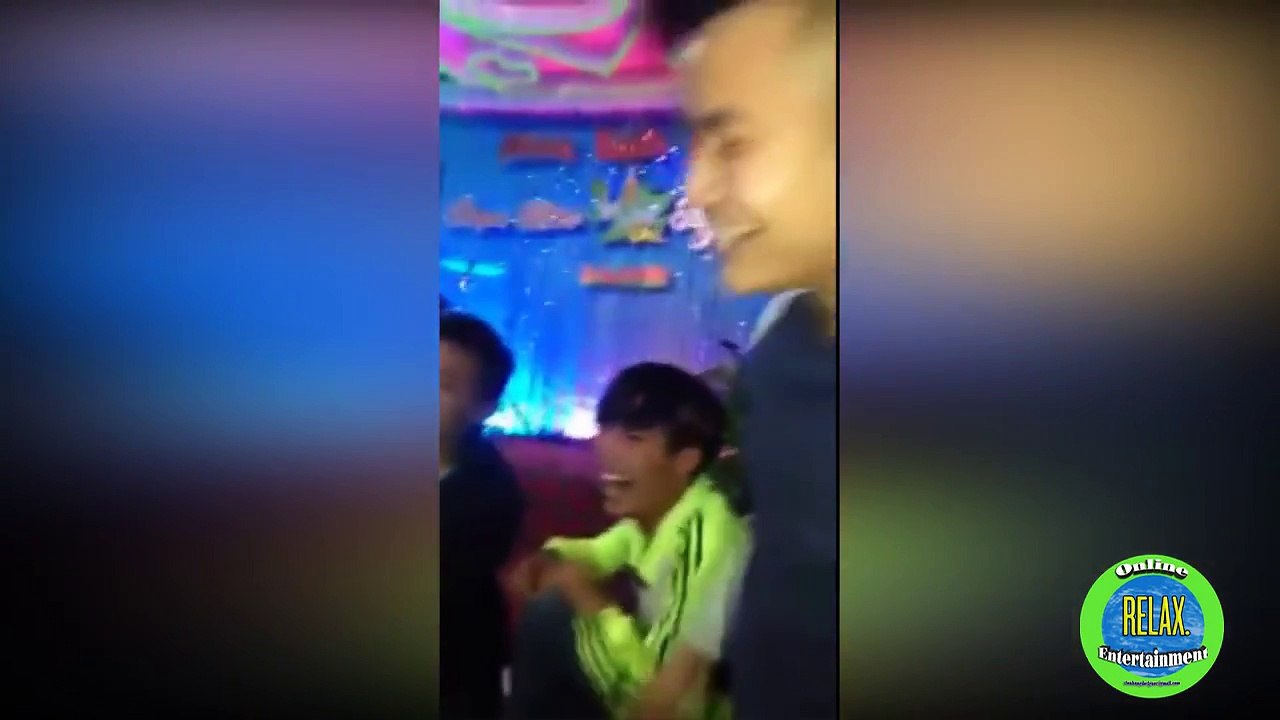 Những pha Troll chơi khăm bá đạo năm 2016