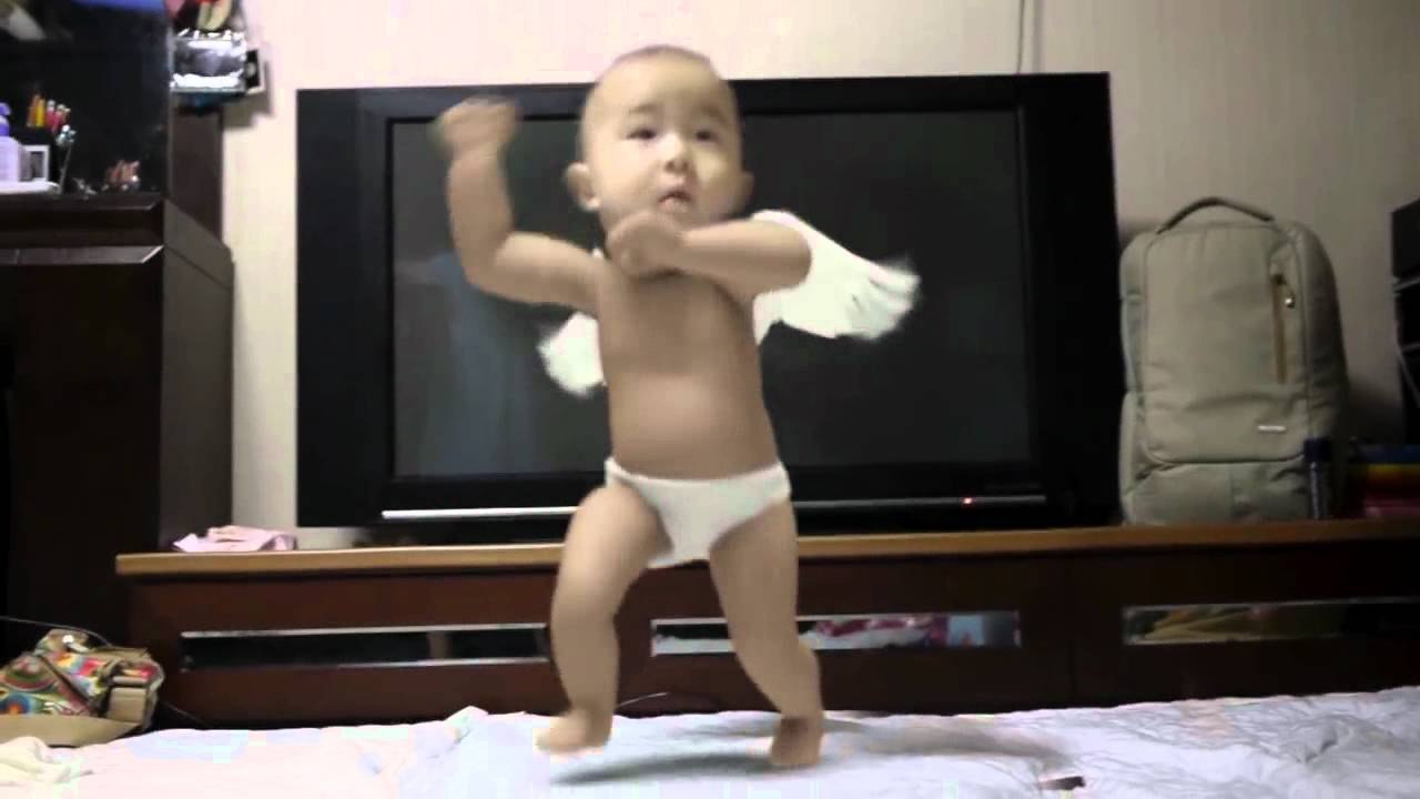 Videos Graciosos de Bebés Bailando - Video de Risa
