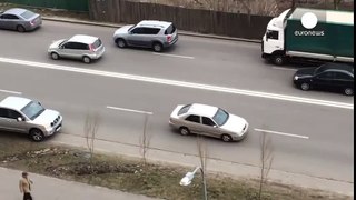 Unusual Way Of Avoiding Traffic Jam - Miscellaneous Videos