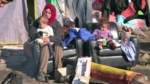 Grécia evacua campo de migrantes de Idomeni