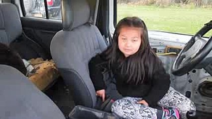 German Shepherd Saves 5 yr old From Getting Snatched from Her Car