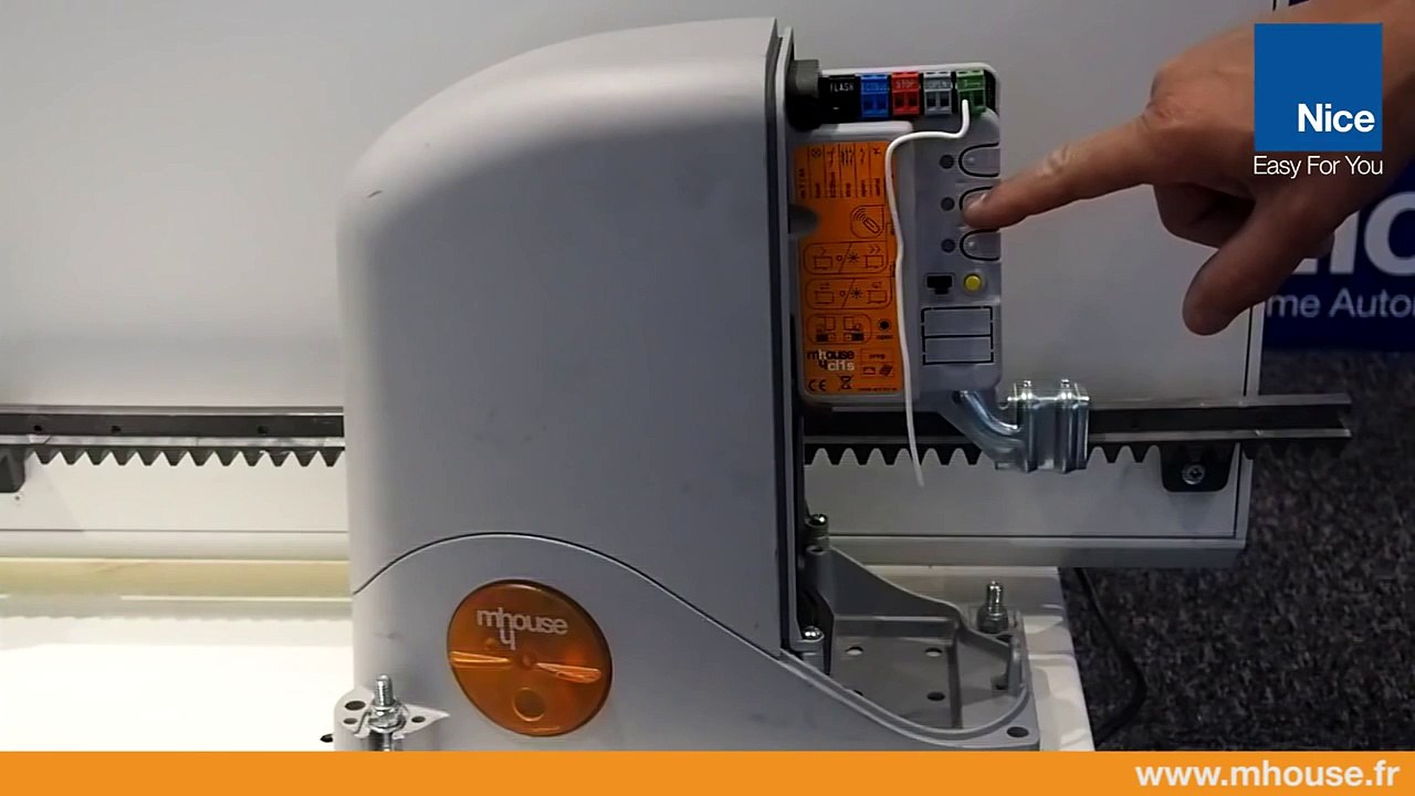 Reconnaitre les dispositifs connectés à une motorisation pour portail coulissant Mhouse SL1S