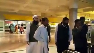 Junaid Jamshed Beaten up at Islamabad Airport