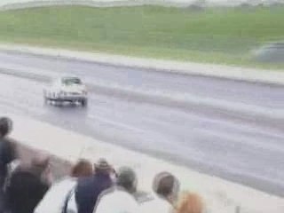 Fiat 500 vs Porche 911 Turbo