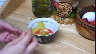How To Get Clear Flawless Skin with Peeling Strawberry Oatmeal Egg Yolk Homemade Face Mask