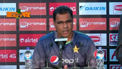 Tải video: Waqar Younas After AUS Loss Funny Tezabi Totay 2016