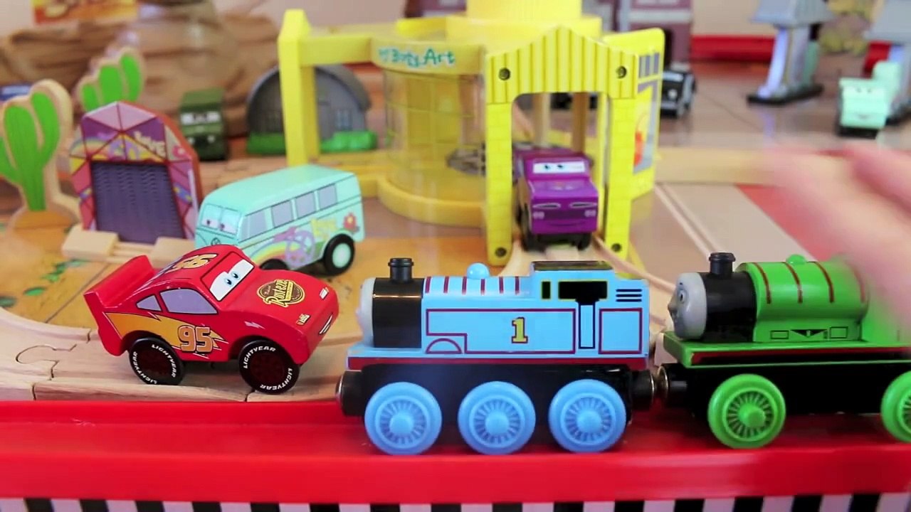 DisneyCarToys Thomas The Tank Engine Goes to Disney Cars Radiator Springs Lightning McQuee