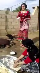 Girls are making Roti Amazing