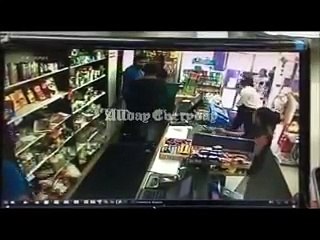 Daylight robbery by a group of girls