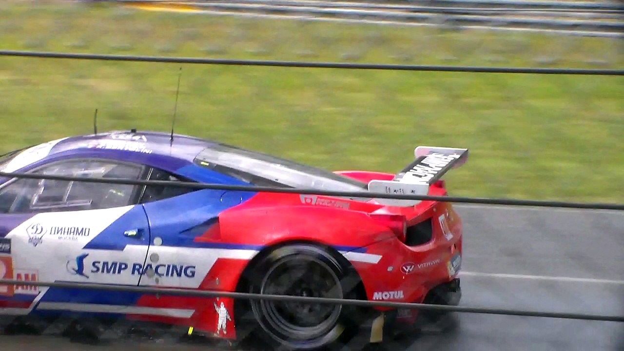 24 heures du mans 2014   sous la pluie au virage arnage