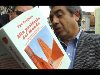 Napoli - Ugo Trojano racconta "La periferia del mondo" (26.03.16)
