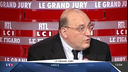 Un échange pour le moins tendu entre Julien Dray et les journalistes du Grand Jury