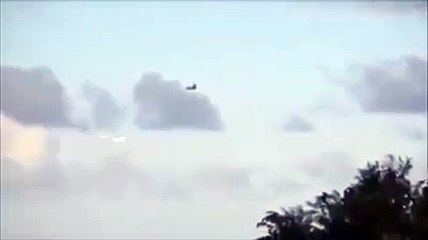 НЛО похищает самолет