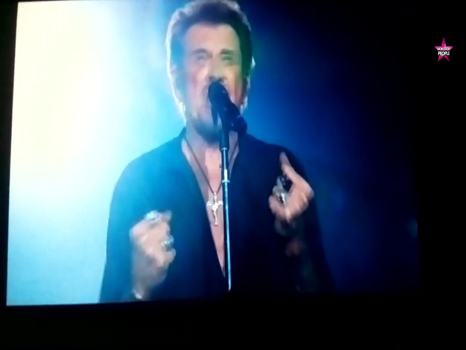 Attentats de Bruxelles - Johnny Hallyday : L'hommage du chanteur lors de son concert