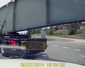 her şey yolunda giderken bi anda olan oluyor ve tır devriliyor