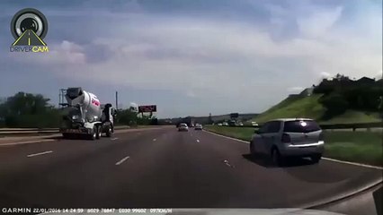 Instant Karma For Road Rager - Durban, USA