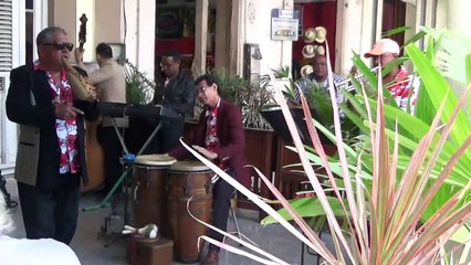 Vacilon rico vacilon à l'hotel