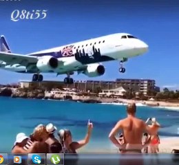 Amazing Air plane landing on beach
