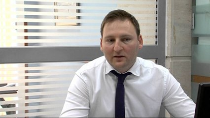 SHTOHEN NE BANKAT VENDASE DEPOZITAT NE AR, QYTETARET KERKOJNE RRUGE TE REJA FITIMI LAJM